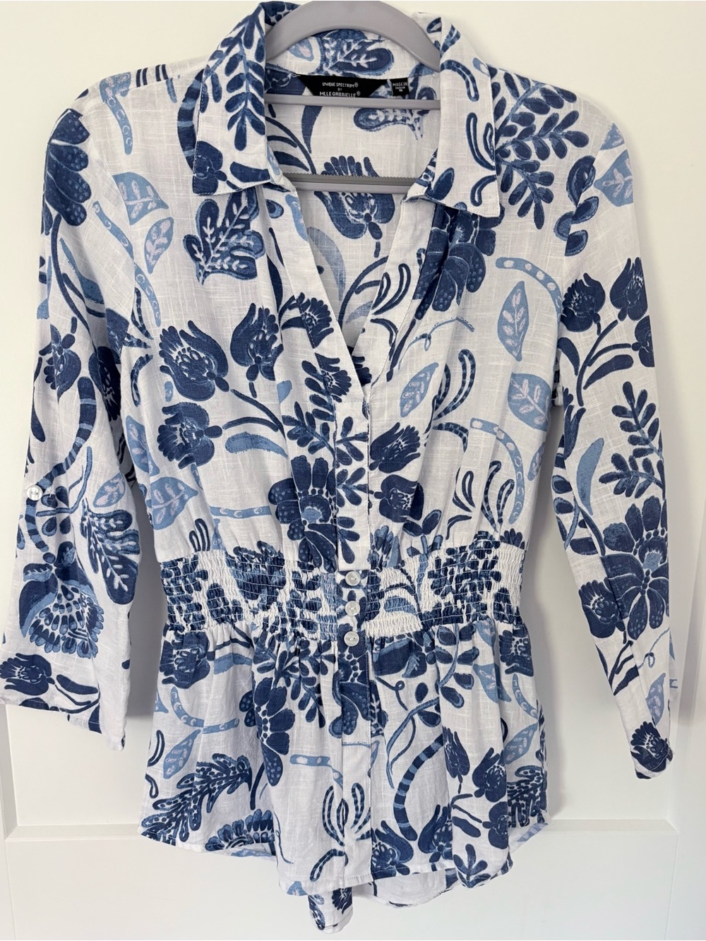 Unique Spectrum Blue and White Floral Mediterranean Boho Blouse - Small